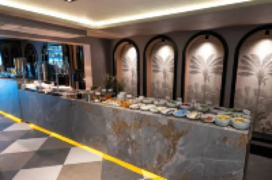 The New Hotel Zeybek