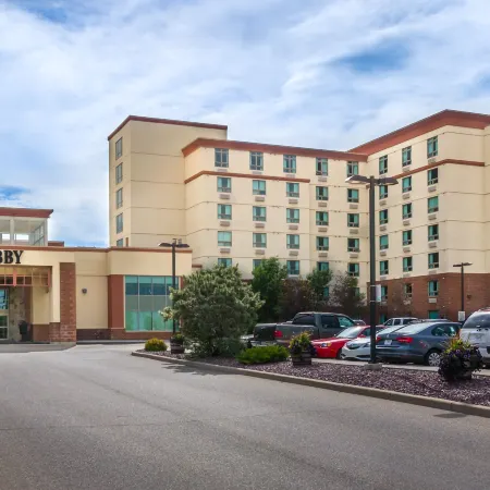 Deerfoot Inn and Casino Отели рядом с достопримечательностью «Железнодорожная станция Southland C»