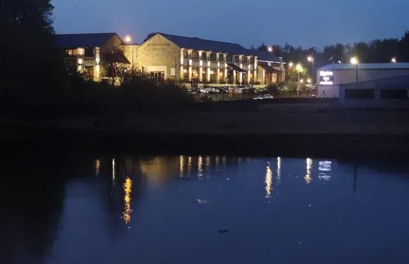 艾裏格爾山會議休閑酒店