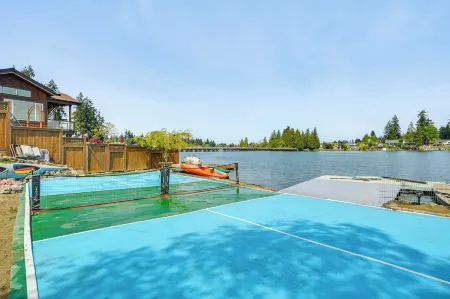 Tacoma Home on Steilacoom Lake w/ Dock!