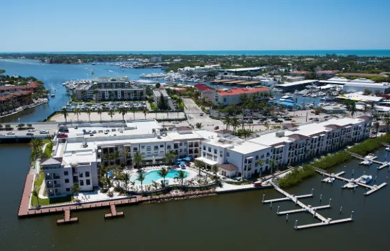 那不勒斯第五大道凱悦嘉寓