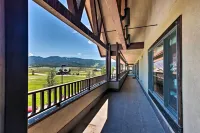 Dreamy Angel Fire Studio < 2 Mi to Ski Resort! - balcony