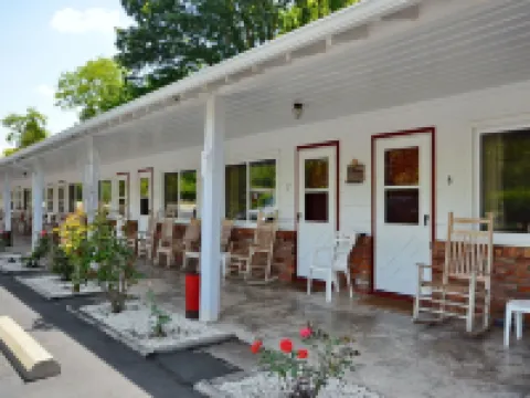 Laurel Park Inn Hotels in Maggie Valley