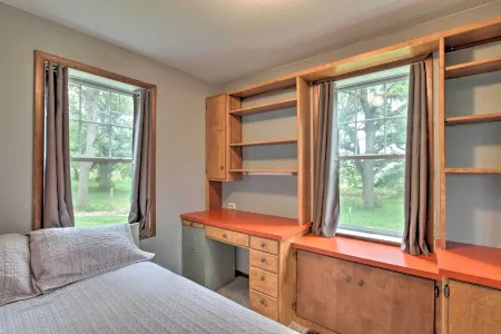 Pet-Friendly Spring Grove Home w/ Serene Yard!