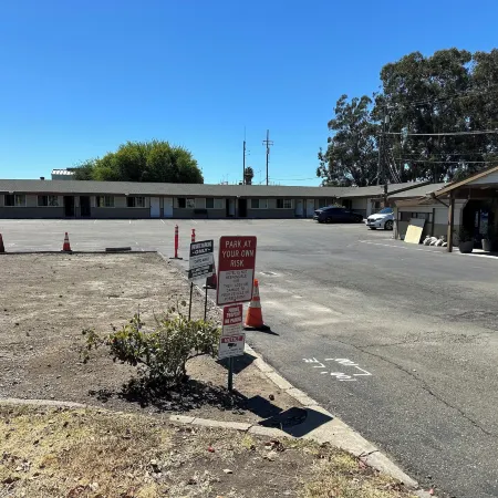 Sands Motel