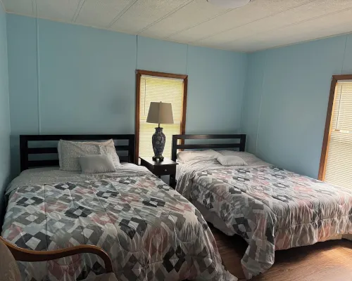 3 bedroom lakefront vacation home Hotels in Barry County