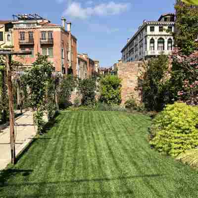 Madama Garden Retreat Hotel Exterior