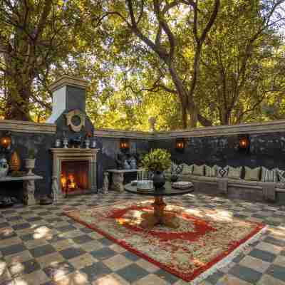 Fairlawns Boutique Hotel & Spa Hotel Exterior