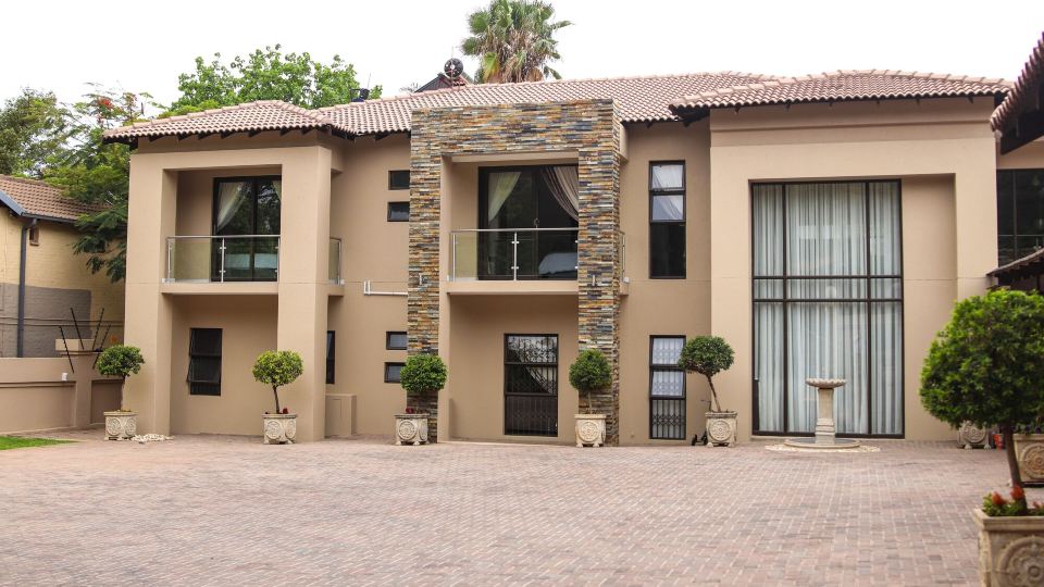 Letsatsing Lodge