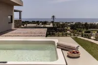 Ela Tinos - Hot Tub