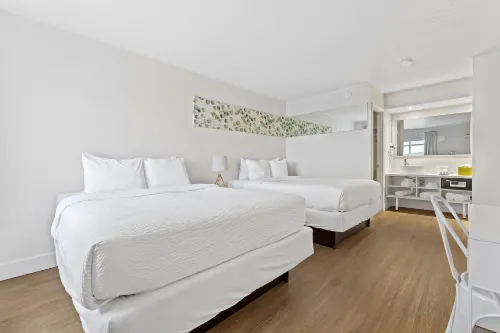 Travelodge by Wyndham Orlando Lake Buena Vista South