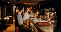 Wood Hotel - Barer