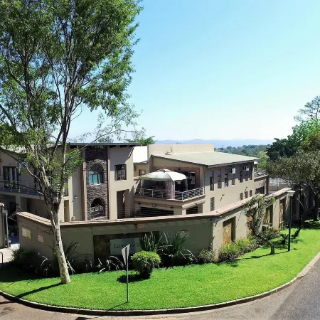 Leonardos Guesthouse