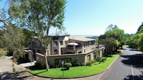 Leonardos Guesthouse