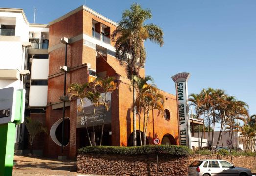 Hotel Verde Mares - Housity