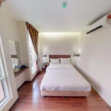 9 Square Hotel - Petaling Jaya Hotels near Strand Mall