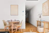 센트럴 평화로운 1 베드룸, 발코니 에어컨 있음 Surry Hills 호텔