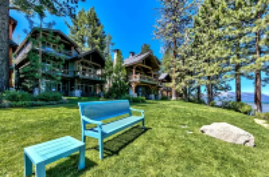 Jaw-Dropping Lake and Mountain Views - Stunning Luxury Retreat