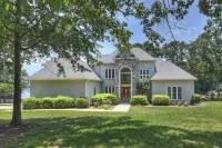 Bright Water Cove Priv DockBoat Ramp Waterfront Saltwater Pool AvantStay