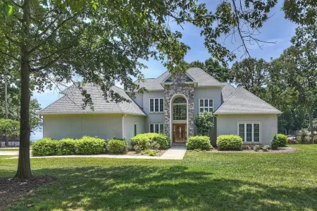 Bright Water Cove Priv DockBoat Ramp Waterfront Saltwater Pool AvantStay