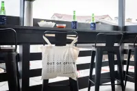 Shelly by Avantstay Steps to the Beach Deck w/ Ocean Views 5bdr