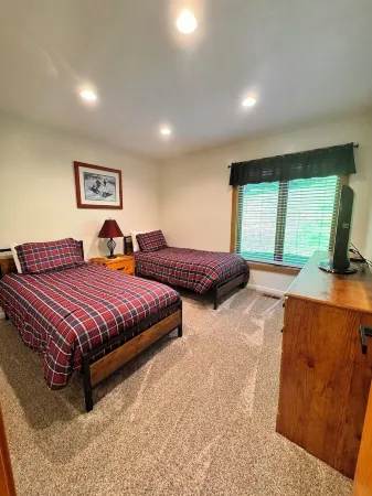 Year-Round Elkhorn Adventure Retreat in Sun Valley – Near Golf and so Much More