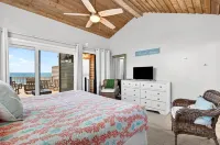 Breathtaking Gulf Views and Rooftop Terrace - Stunning Beachfront Oasis