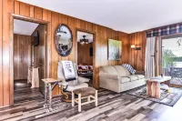 Spectacular Sunsets and Scenic Wildlife - Stunning Lakefront Haven St. Germain住宿飯店