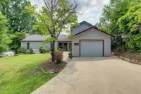 Deck and Stunning Mountain Views Gatlinburg Home! - spa