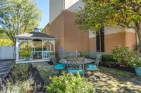 Sleep Inn Near Penn State - State College, PA 톰 투덱 기념공원 주변 호텔