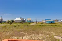 Breezy Dauphin Island Vacation Rental with Deck! - Ocean View