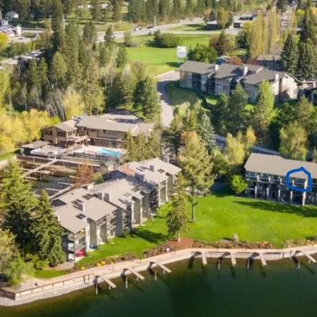 FLATHEAD LAKE WATERFRONT STUDIO RETREAT!!! WITH BOAT OPTION