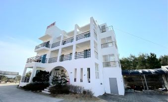 Goseong Sampo Whiteville Pension