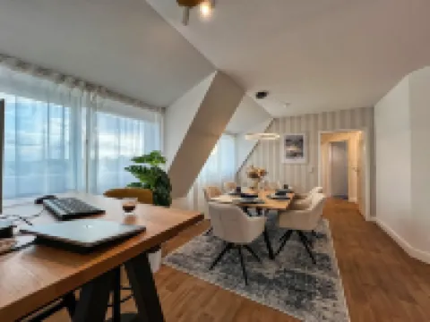 Bright spacious top floor apartment parking lot castle view #Cosiness Company