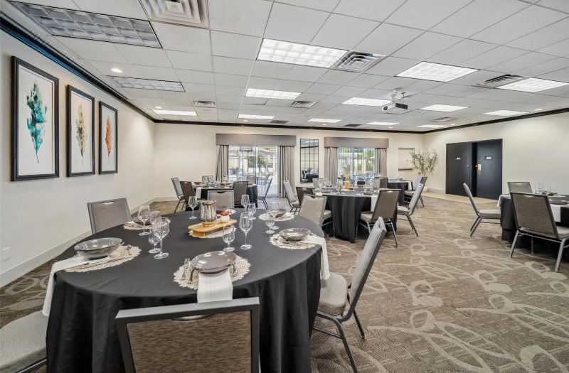 Best Western Plus Hilltop Inn photo 5