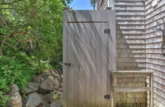 Downtown Chatham Gem – Walk to Beach, Shops, C.B.I, & Dining Family-Friendly!