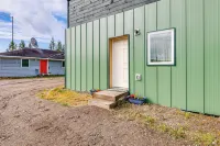 < 2 Mi to Dtwn: Pet-Friendly Getaway in Fairbanks - Condos