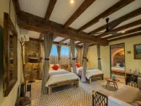 Amaya Home - Lodge, Spa & Restaurant Hotel in zona Soc Son Temple