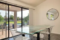 Quinta Blue by Avantstay Pool & Puttin Green, on the Golf Course!