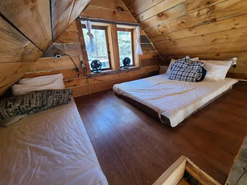 Cabin-Swim-Brook View-Woodfired Sauna-Firepit-Woodstove-7 Min to Stratton-Dog OK