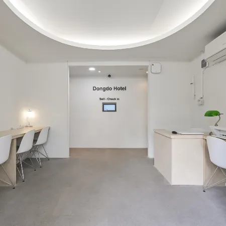 Myeongdong Dongdo Hostel Отели рядом с достопримечательностью «Галерея «Кымсан»»