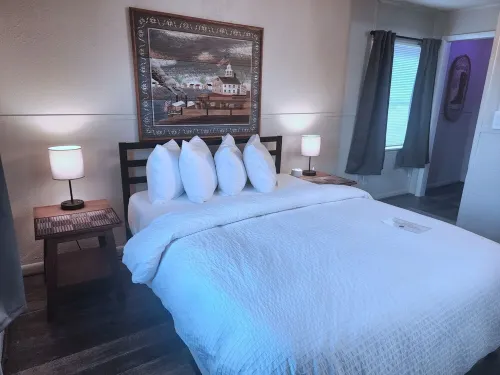 Central Suite