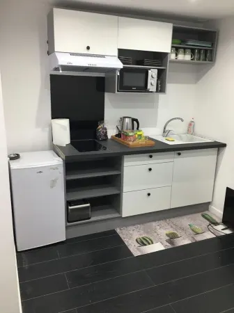 Studio Tranquille. Independence, brand new, fully equipped, quiet, practical. Отели рядом с достопримечательностью «Parc de l'abbaye des Vaux de Cernay»