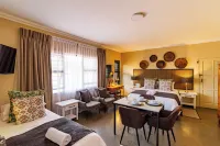 Pumleni Guesthouse - ที่มีที่จอดรถ