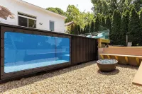 New Construction Greenport Pool House - 3 Blocks from Town