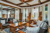 Calistoga Wine Way Inn - WiFi