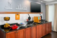 Hampton Inn Bonita Springs/Naples-North - Breakfast