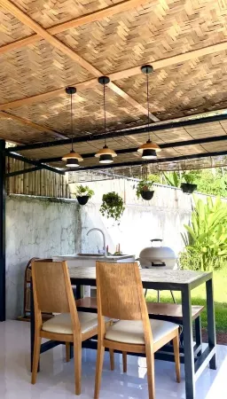 A Tropical Hideaway. 15mins drive from the city. Отели рядом с достопримечательностью «J.P. Laurel Mangrove Board Walk»