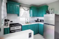 LeLuxe Cedar Valley Suite A Hotels in Osbourn