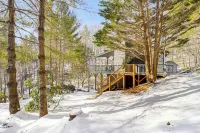 Boone Hideaway w/ Deck, Grill & Hot Tub! - 3-stjärniga